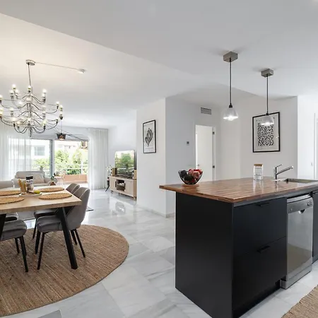 Center Access With Style