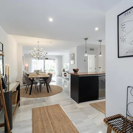 Center Access With Style