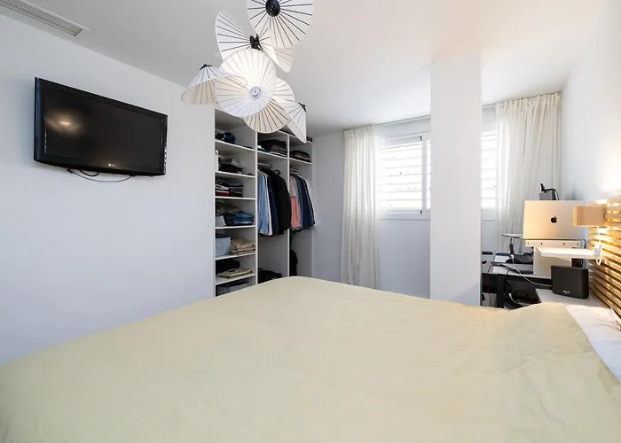 Center Access With Style * ماربيا